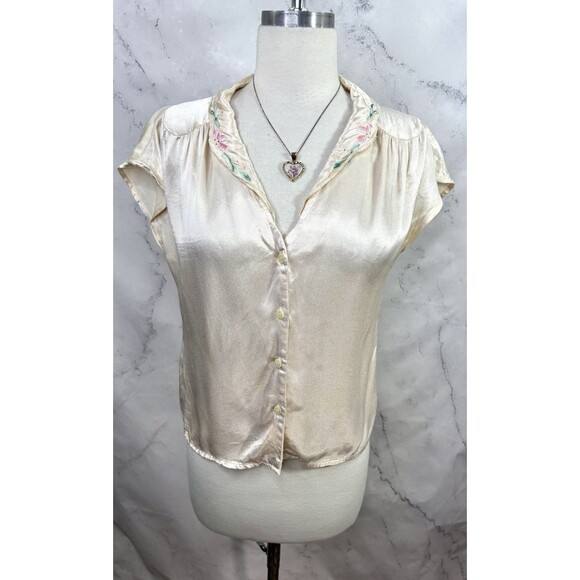 Vtg 70s You Babes Satin Button up Blouse S Cream Embroidery Collar Top Coquette - Picture 11 of 16